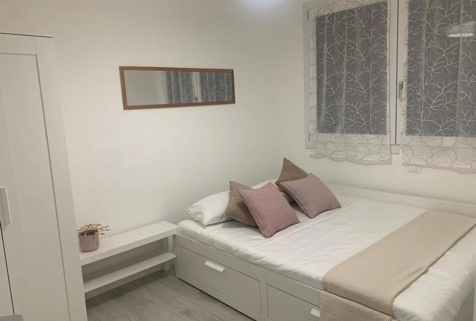 Queen Home Luana البندقية شقة