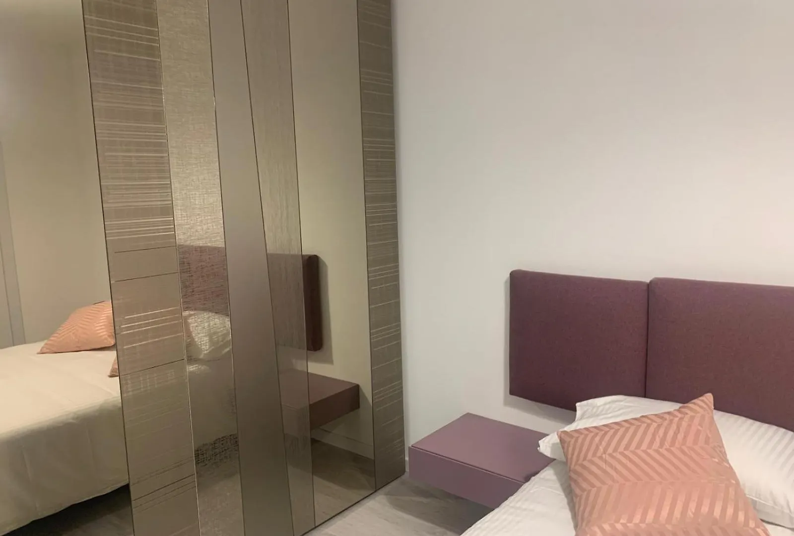 Queen Home Luana البندقية 0*,